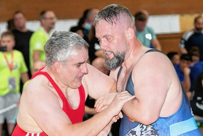 Debütant unter all den erfahrenen Hasen: Sven Lerchenberger vom RSK Gelenau (r.), hier im Duell mit Jochen Engelhardt aus Bamberg.