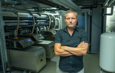 Ralf Schaller, Inhaber der Wurstfabrik Walter Schaller Reichenbach, hat in moderne Umwelttechnik investiert. Er ist einer der Unterzeichner des offenen Brief des Krisenstabes Energie an Robert Habeck. 