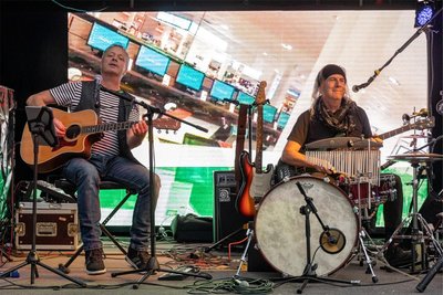 Andreas Groth und Michel "Meikel" Müller sind Sevenheat: Sie spielen Samstag in Rodewisch.