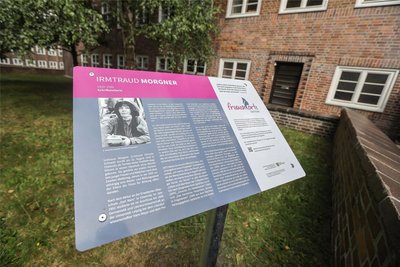 Der vierte Frauenort ist deshalb am Georgius-Agricola-Gymnasium, weil Irmtraud Morgner hier zur Schule ging.
