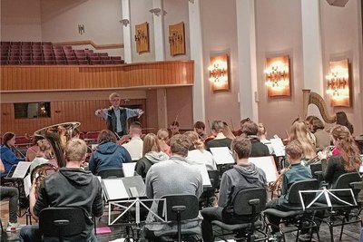 Das Junge Sinfonieorchester der Musikschule probten unter der Leitung von Artashes Stamboltsyan.