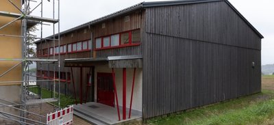 Die Turnhalle an der Grundschule Elterlein weist Mängel auf. Doch die erwünschten Fördermittel zur Reparatur fließen nicht. 