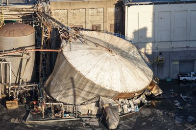 Ein Tank mit mehreren Millionen Litern Flüssigkeit ist in den USA implodiert.