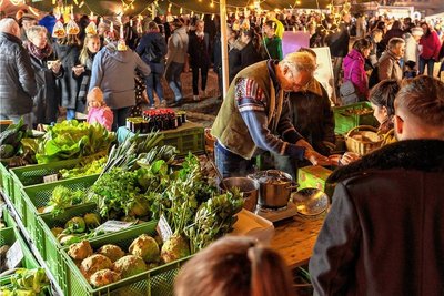 Mit einem Genussmarkt ist am Samstag die diesjährige Rochlitzer Regionalmarkt-Saison zu Ende gegangen