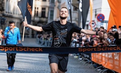 Auch beim Sportscheck-Run in Dresden genoss Sören Guder den großen Moment, als Erster über die Ziellinie zu laufen. 
