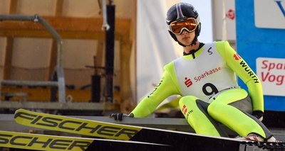 Etwas ungewiss und doch voller Zuversicht blickt Eric Hoyer die Schanze hinunter - und in seine sportliche Zukunft. 