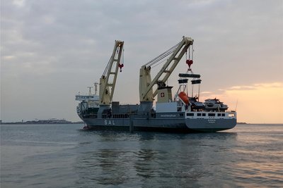 Mit Schwergutschiffen der Reederei SAL fährt Sascha Raith um die ganze Welt und transportiert Windräder, Jachten, Turbinen und Tanks.
