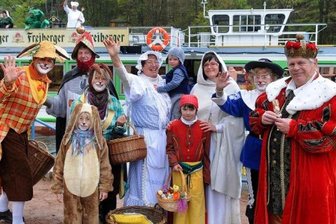 1500 Besucher bei Osteraktion an der Talsperre Kriebstein - Der märchenhafte Saisonauftakt des Mittelsächsischen Kultursommers beginnt am Karfreitag, 10 Uhr, im Hafen in Kriebstein. Von dort geht es mit dem Schiff zur Anlegestelle in Lauenhain.