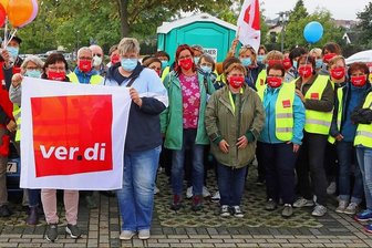 16,5 Stunden Streik für höheren Lohn an der Pleißentalklinik - Seit 5.30 Uhr streikt das nichtärztliche Personal der Pleißentalklinik. 