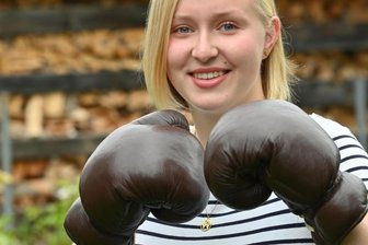16-Jährige boxt sich durch - Antonia Poscher hat ein besonderes Hobby: Boxen. Nun lebt sie in Norwegen.