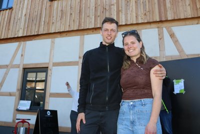 Jonas Hommel mit Freundin Jule Heymann.