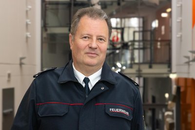 Falko Auerswald ist hauptamtlicher Kreisbrandmeister des Erzgebirgskreises.