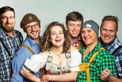 Biba aus Weimar bringt ihre Butzemänner mit zum „Tanz in den Winter“ am 25. November in Burgstädt. Die Partyband trat bereits bei Stadtfesten auf.