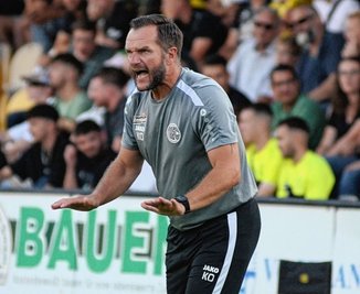 VFC-Trainer Karsten Oswald, hier beim Derby in Auerbach, warnt sein Team vor dem Pokalspiel bei Motor Wilsdruff vor Überheblichkeit.