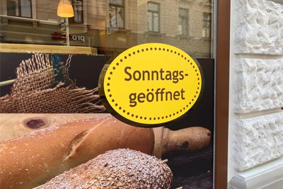 Auch am Wahlsonntag hat die Filiale der Bäckerei Möbius in der Freiberger Kesselgasse von 7 bis 10 Uhr geöffnet.