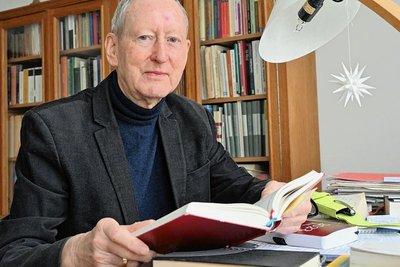 Achtung vor einer Meinung, auch wenn es nicht die eigene ist. Ehrenbürger Christoph Magirius knüpft an eine Debatte im Vorfeld des diesjährigen Friedenstages an. 