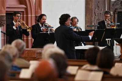 Mehr als 110 Besucher erlebten festliche Musik für Blechbläser, Sopran und Orgel in der Kunigundenkirche.