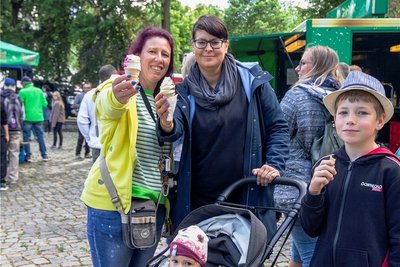 Zu den Besuchern gehörten auch Franziska Meyer, Juliane Kröher, Bruno Meyer (v. l.) und ganz vorn die dreijährige Frieda.