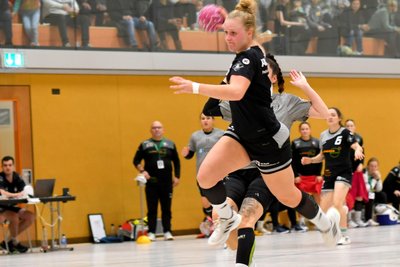 Dynamisch: Die 21-jährige Außenspielerin Lucie Walther ist mit 50 Toren aktuell drittbester Werferin der Rotation-Damen und will mit ihrem Team ins Pokal-Viertelfinale. Gegen Klotzsche gelangen ihr zuletzt 9 Treffer.