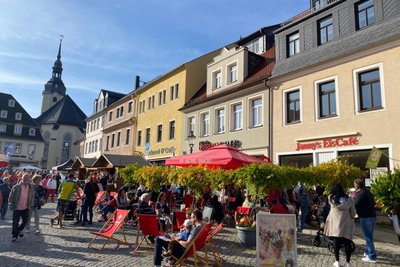 Fressgass‘l, Kinderstraße und Weindorf: Zum Herbst- und Weinfest gibt es am Samstag in Zschopau ein buntes Programm.