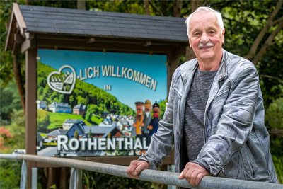Bernd Reichmann wurde für sein Engagement für seinen Heimatort Rothenthal mit dem „Silbernen Reiterlein“ geehrt.