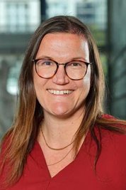 Carolin Junold arbeitet als Sekretärin an der Uni Jena und kennt die Telefonangst junger Menschen.