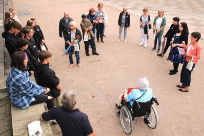Senioren und Jugendliche kamen miteinander ins Gespräch, aber nicht ganz so, wie sich das die Organisatoren gewünscht hätten.