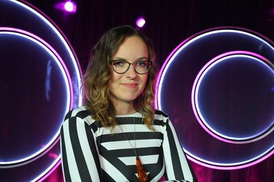 „Ich kann es an einer Hand abzählen, wie oft ich in den letzten Jahren telefoniert habe.“ - Comedian Helene Bockhorst über ihre Telefonphobie.