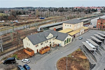 Für den Abriss des Gebäudekomplexes des Bahnhofes soll am heutigen Dienstag der Auftrag vergeben werden.