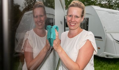 Heike Drawert aus dem Erlauer Ortsteil Theesdorf vermietet mit ihrer Firma Camper Queen Wohnmobile und verkauft diese außerdem. Die Branche erlebt momentan einen Boom, auch in Mittelsachsen. 