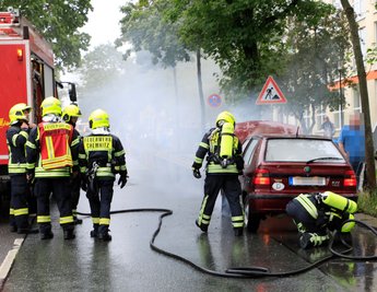 Die Feuerwehr rückte zum Löschen an.