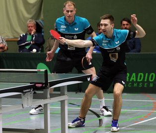 Nick Neumann-Manz (vorn) - hier im Doppel mit Miroslav Horejsi - zeigte am Samstag ein beinahe perfektes Match. Als i-Tüpfelchen fehlte nur das erfolgreiche Ende. 