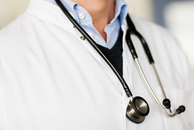 Wie sehr helfen Studienplatzquoten zur Absicherung der flächendeckenden medizinischen Versorgung in Deutschland?