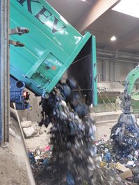 Die Dienstleistungsgewerkschaft Verdi ruft für Mittwoch die Mitarbeiter der Kreisentsorgung Vogtland GmbH (KEV) zum Warnstreik in Plauen auf. 