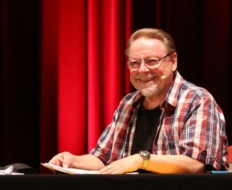 Jürgen von der Lippe kommt ins Stadttheater. 