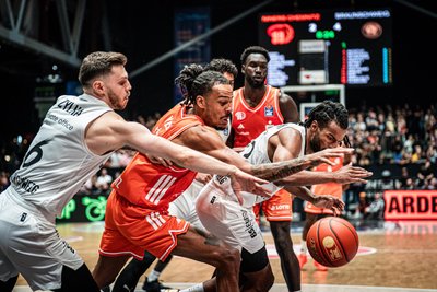 Kevin Yebo im Spiel der Niners Chemnitz gegen Braunschweig.