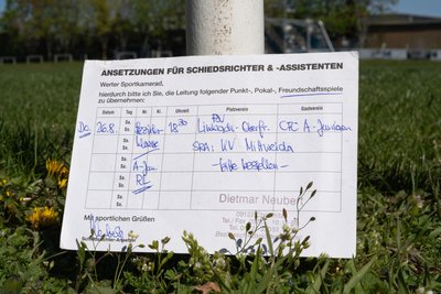 Von Steffen Kreßner: Eine typische Ansetzungskarte für Schiedsrichter vor der Digitalisierung.