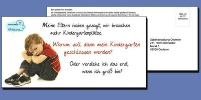 
              <p class="artikelinhalt">Mit dieser Protestkarte laufen die Schönerstädter Sturm gegen die Kita-Schließungspläne.</p>
            