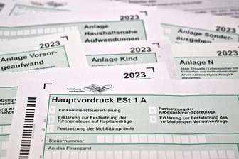 17 Fragen und Antworten zur Steuererklärung für 2023 - Einige Formulare haben sich für das Steuerjahr 2023 geändert.
