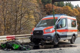 17-jähriger Motorradfahrer stirbt - 