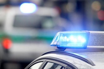 17-Jähriger von Auto überrollt -