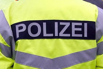 17-Jähriger von fünf Maskierten angegriffen -