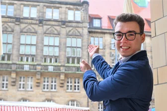 17-Jähriger will in Chemnitzer Stadtrat: Ausländerkriminalität benennen, Radweg abschaffen und eine halbe Brandmauer zur AfD - Er will ins Rathaus: Im Falle eines Wahlerfolgs wäre Eddy Ittner (CDU) der jüngste Stadtrat in Chemnitz.