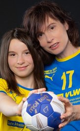In Carola Ciszewskis Fußstapfen: Tochter Charlotte spielt mittlerweile in der Sachsen-Auswahl.