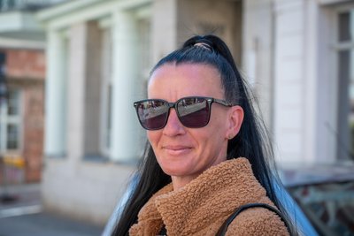 Solveig Schnabel wohnt in Chemnitz und arbeitet in Mittweida.