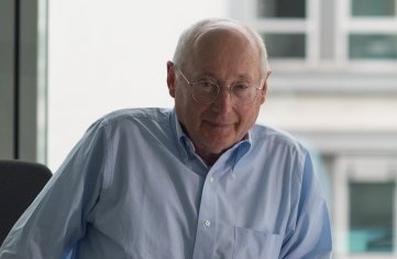 Stefan Aust präsentiert am 23. September seine Autobiografie "Zeitreise". 