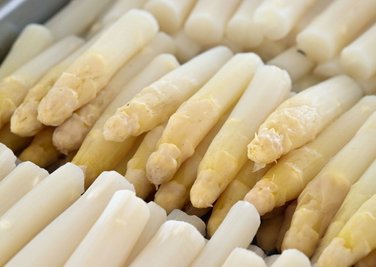 Wie viel Spargel die Täter entwendet haben, ist noch unklar.