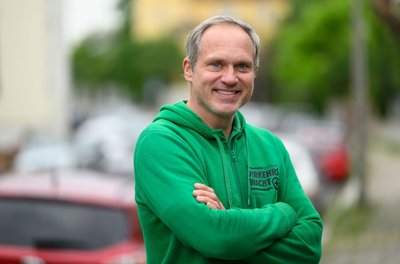 Frank Tiesler von der Verkehrswacht Sachsen sucht ehrenamtliche Schulweghelfer. 
