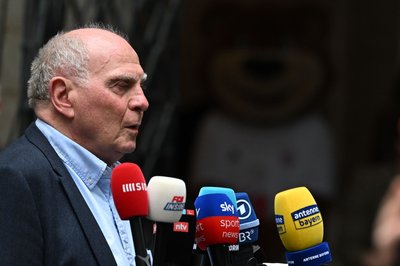 Uli Hoeneß wundert sich über die Kommunikation über das WM-Tor.