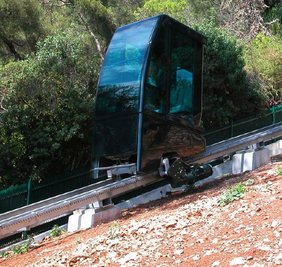 
              <p class="artikelinhalt">So könnte die Kabinenbahn aussehen, die zwischen Vor- und Altstadt in Schwarzenberg fährt.</p>
            